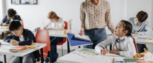 Leia mais sobre o artigo As 3 Regras de transição da aposentadoria dos professores vinculados ao INSS em 2023.