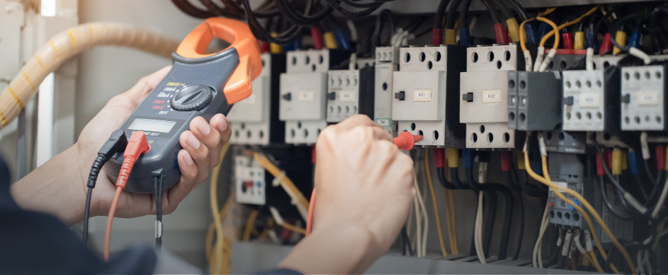 Leia mais sobre o artigo Aposentadoria do Eletricista: Quem Trabalha com Eletricidade Pode se Aposentar Mais Cedo?